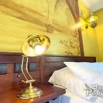 Nigloland Hotel