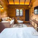 Hotel Nigloland 4*