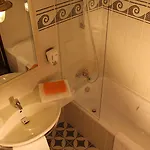 Nigloland Hotel