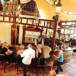 Nigloland Hotel