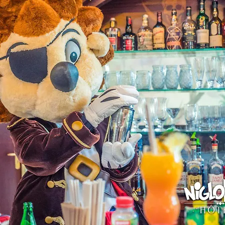 Nigloland Hotel Dolancourt