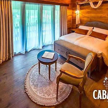 Nigloland Hotel 4*