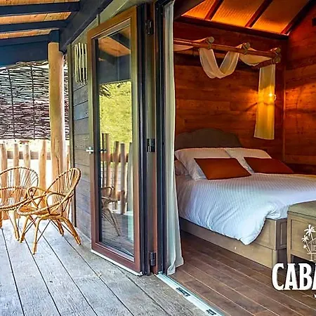 Hotel Nigloland 4*