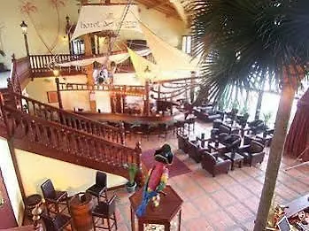 Des Pirates 4* Dolancourt